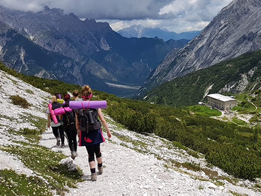 Yoga Cortina