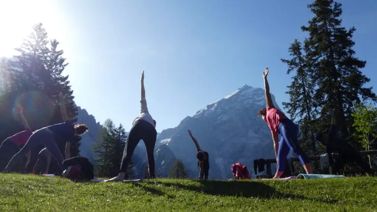 Trekking & Yoga